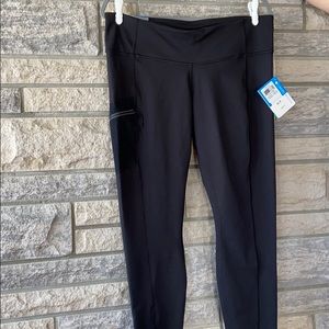Columba performance fit leggings with mesh pocket